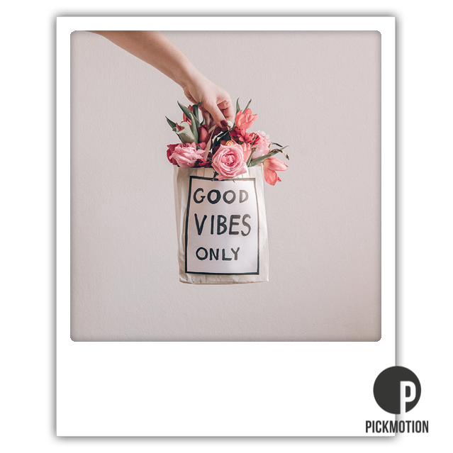 Good Vibes Only - julia hufnagel